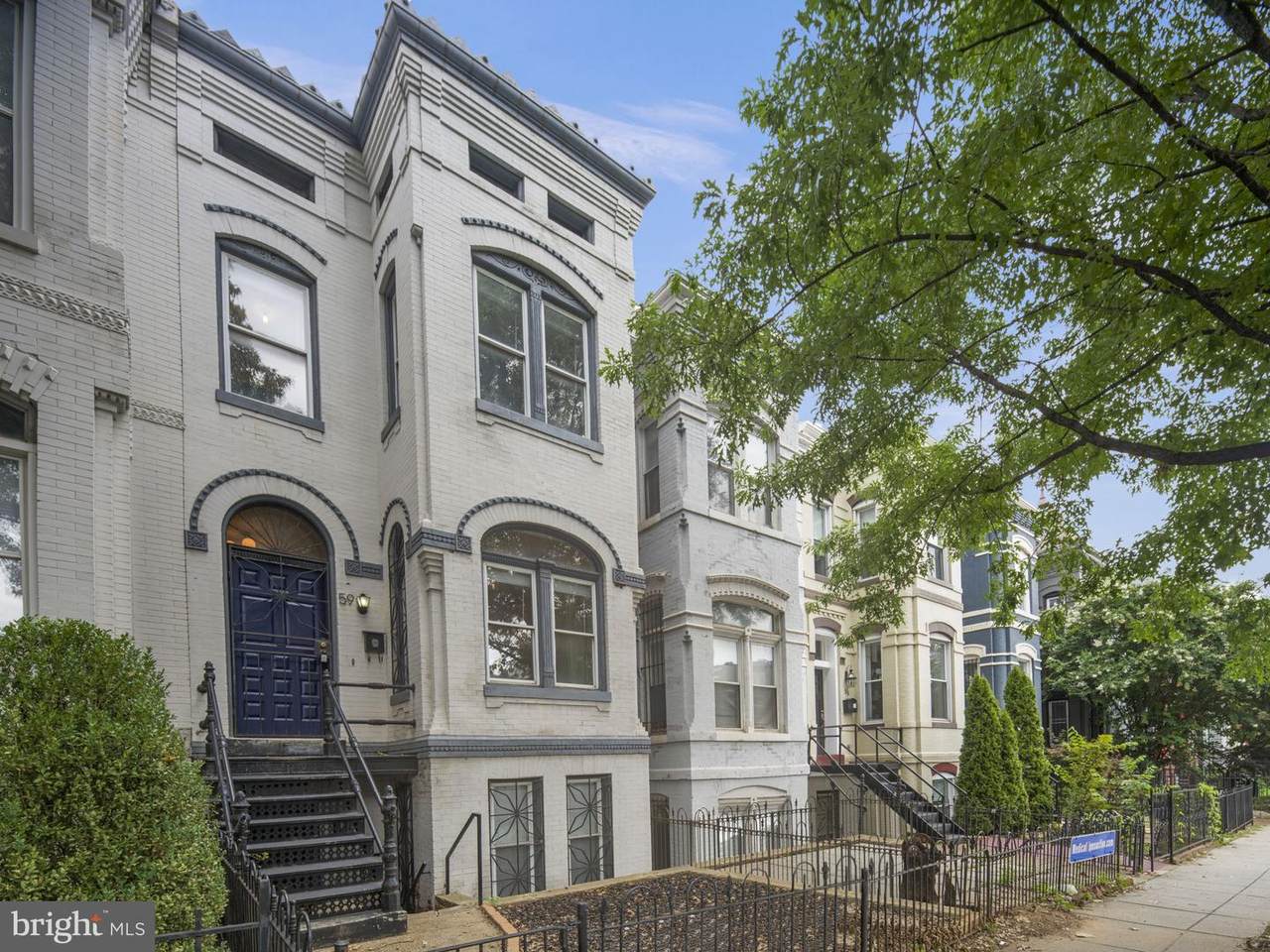 59 New York Avenue - Photo 1