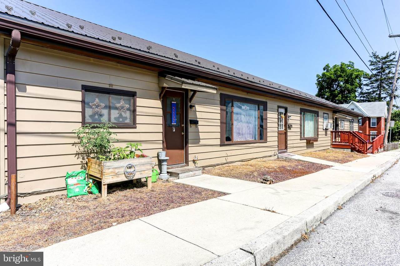 11 Chestnut Street - Photo 1