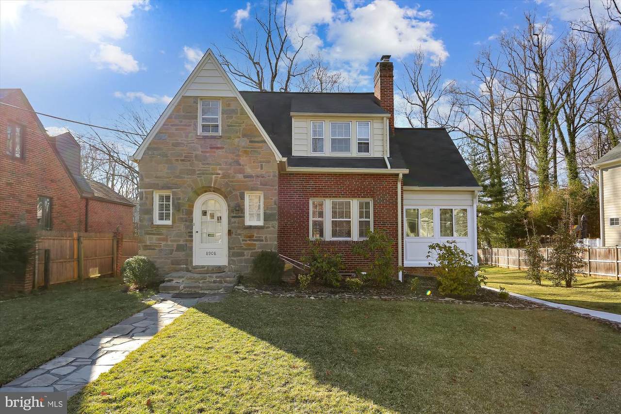 8908 Grant Street - Photo 1