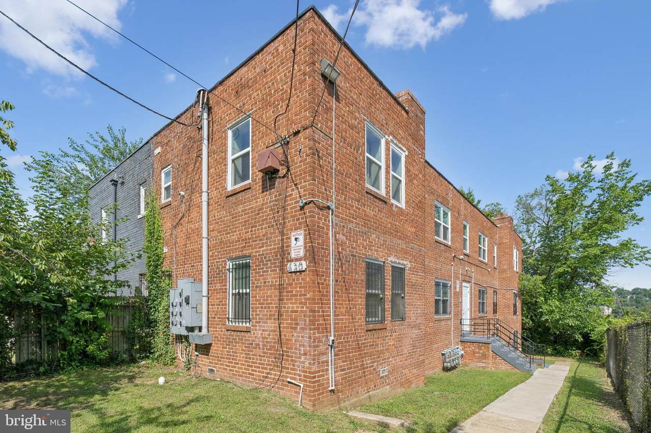 430 Condon Terrace - Photo 1