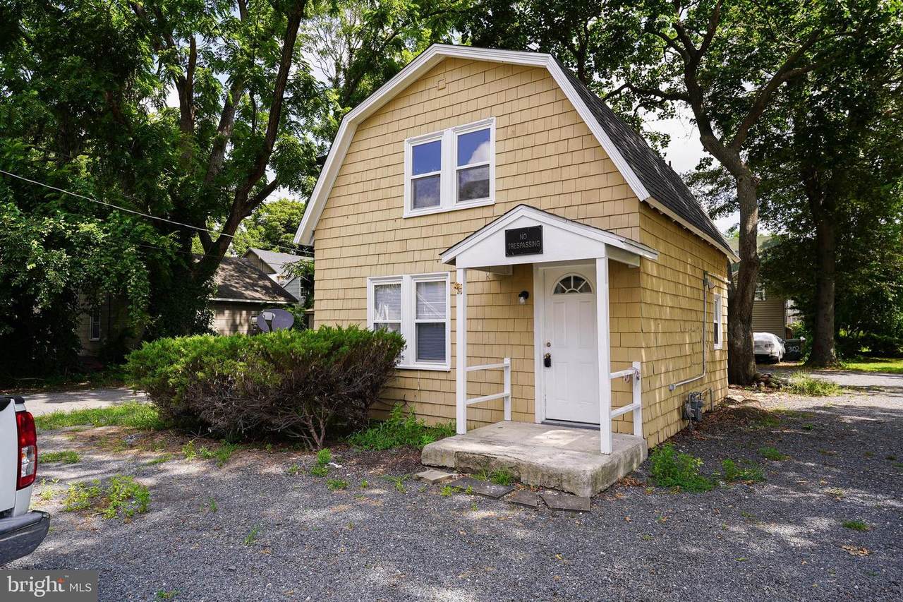235 Newton Street - Photo 1