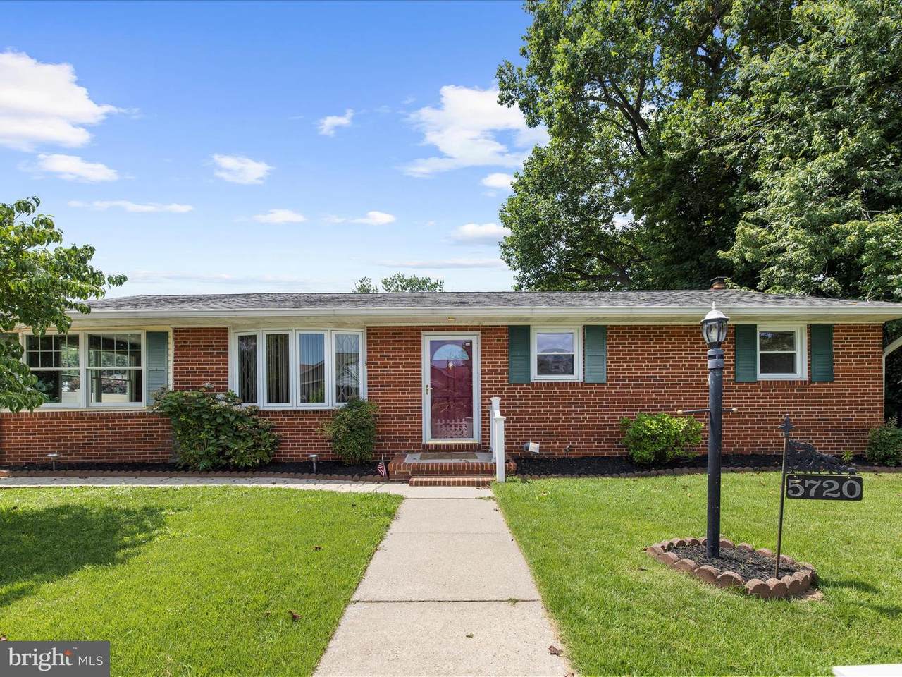 5720 Pope Street - Photo 1