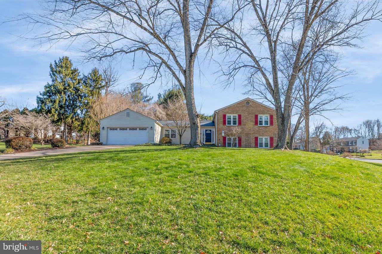 9711 Cinnamon Creek Drive - Photo 1