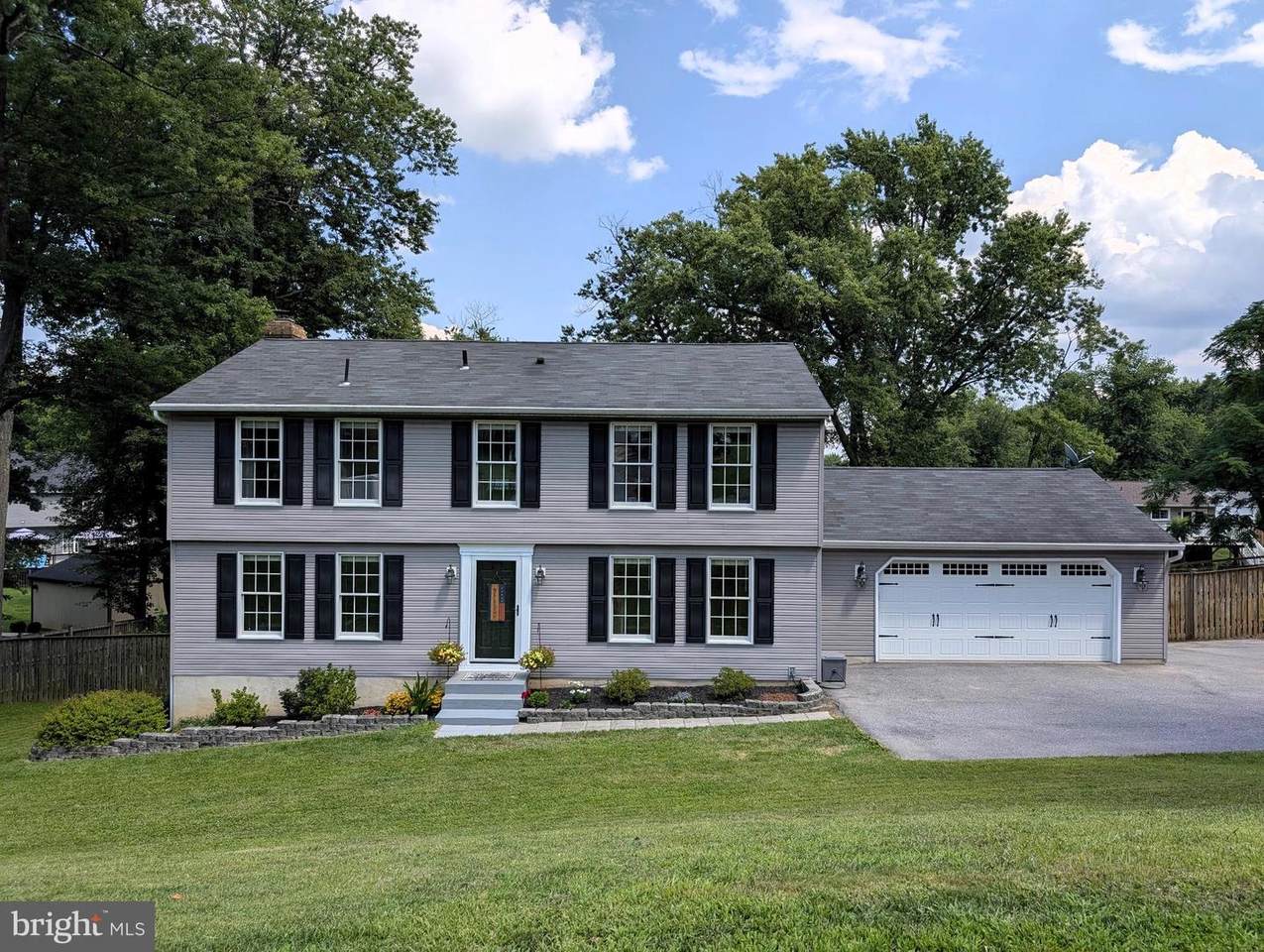 5606 Manor Drive - Photo 1