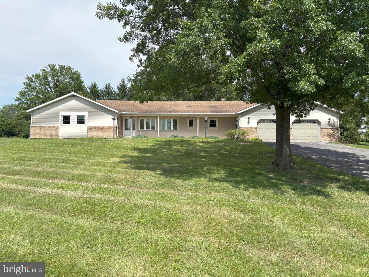 26 Foxanna Drive - Photo 1