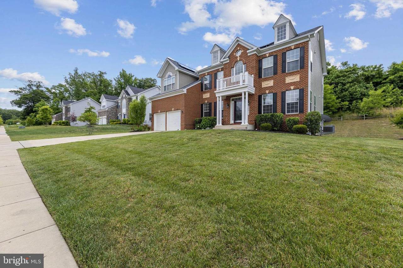 2201 Monticello Court - Photo 1