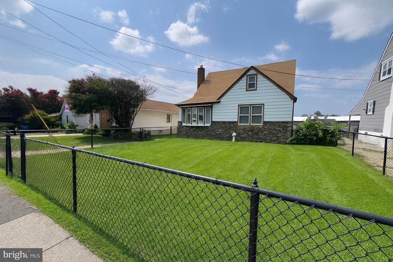 8010 Duvall Avenue - Photo 1