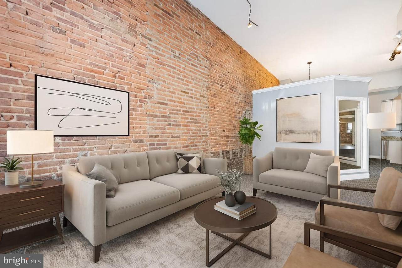1412 Light Street - Photo 1