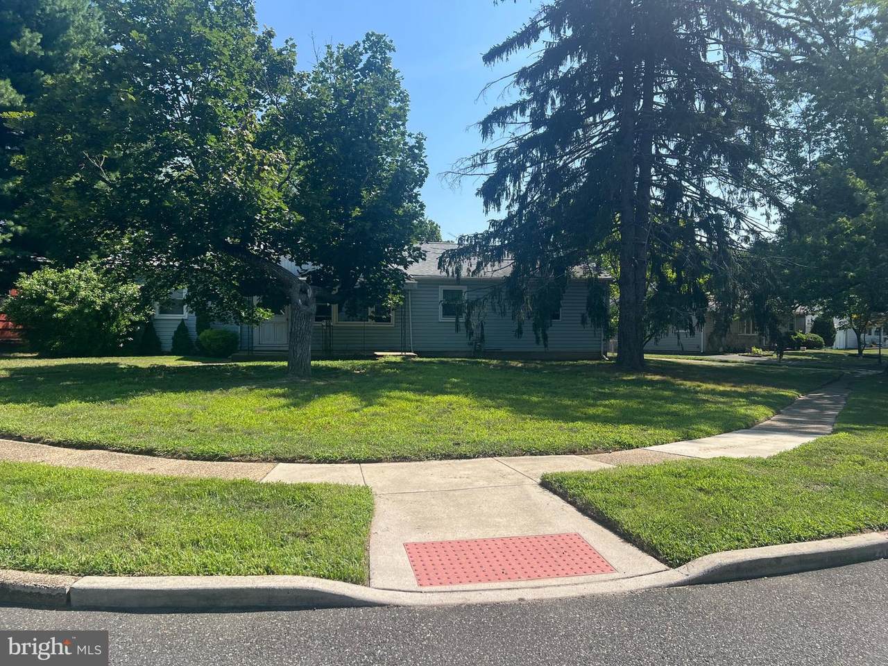 13 Duke Avenue - Photo 1