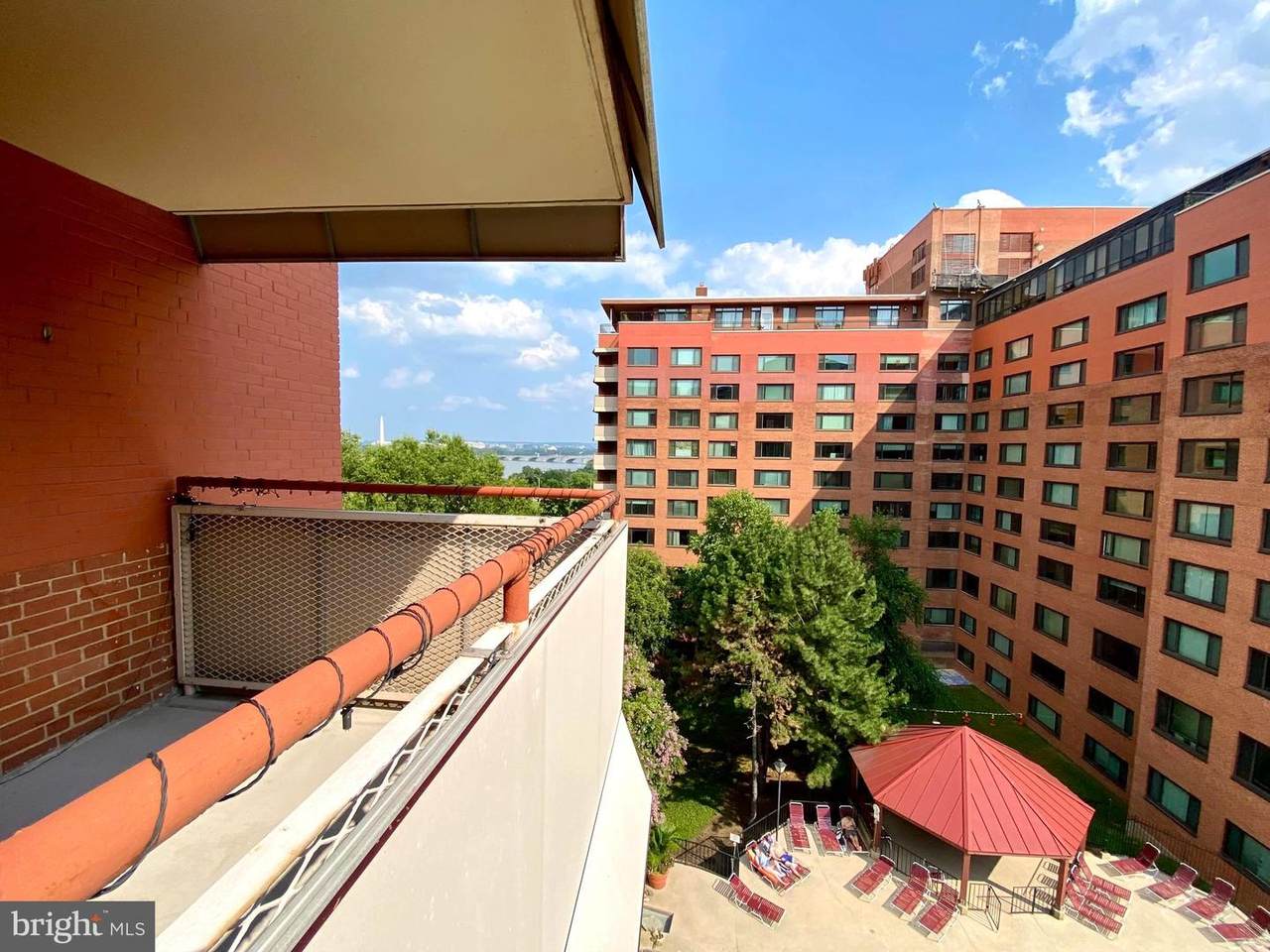 1021 Arlington Boulevard - Photo 1