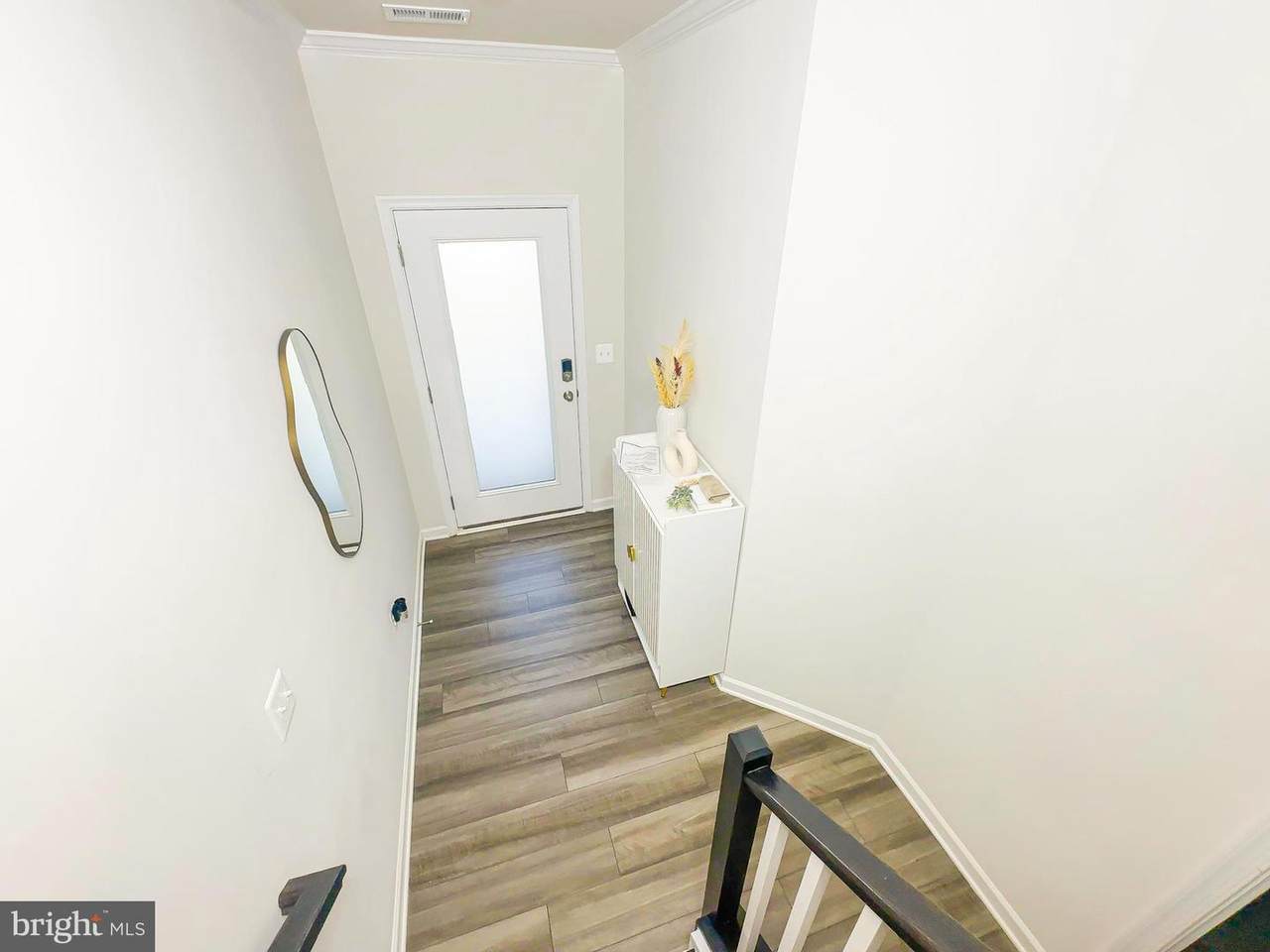 https://bt-photos.global.ssl.fastly.net/brightmls/1280_boomver_1_804040059676-2.jpg