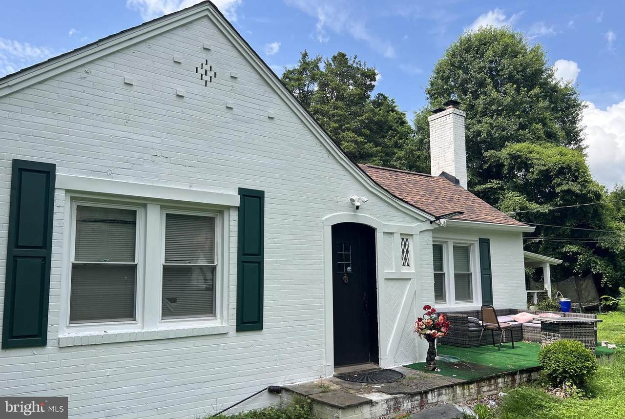 5431 Old Crain Highway - Photo 1