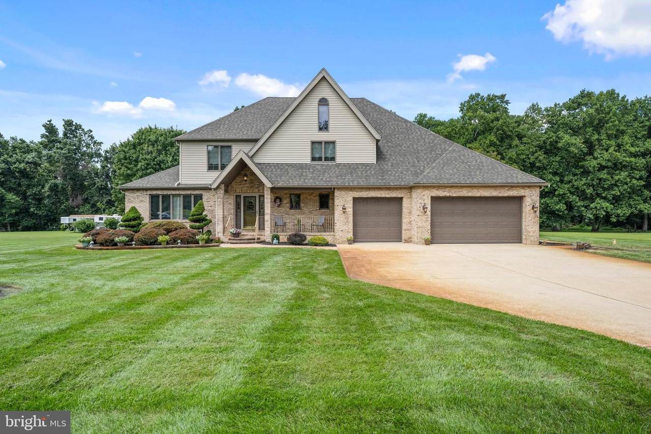 33 Buttonwood Drive - Photo 1