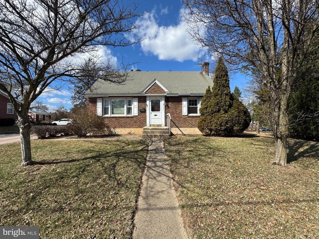 943 Walnut Street - Photo 1