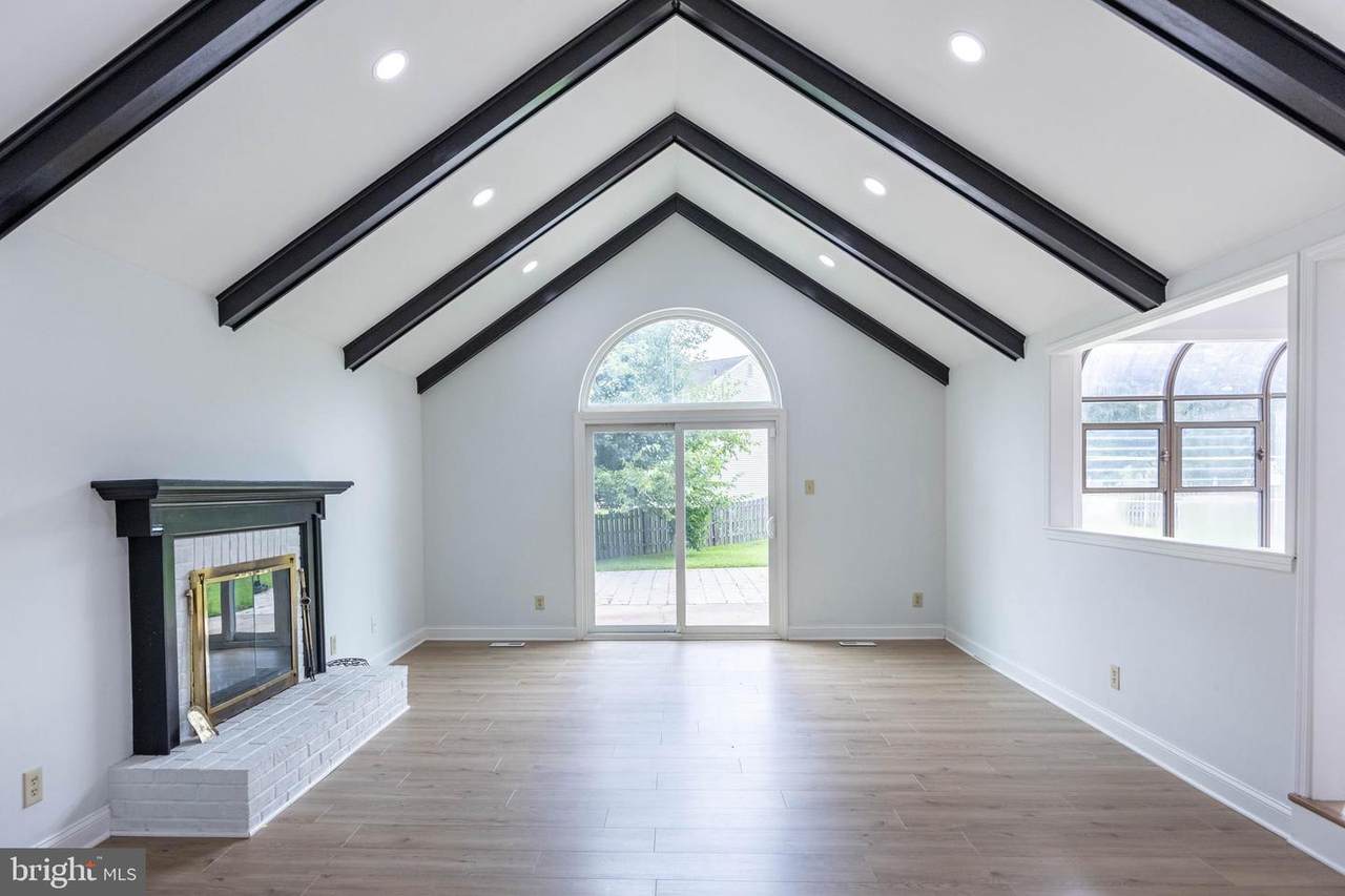 13 Stamford Drive - Photo 1