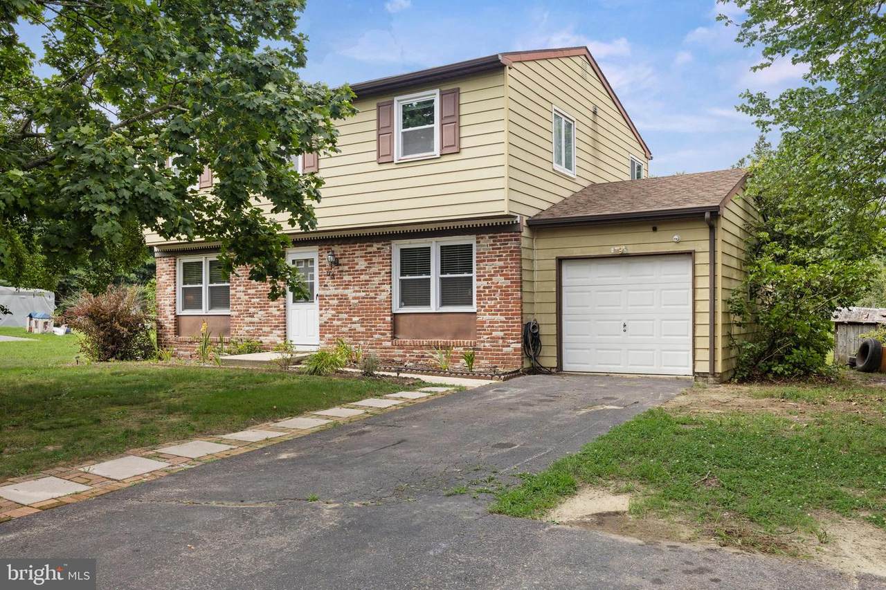 66 Lay Drive - Photo 1