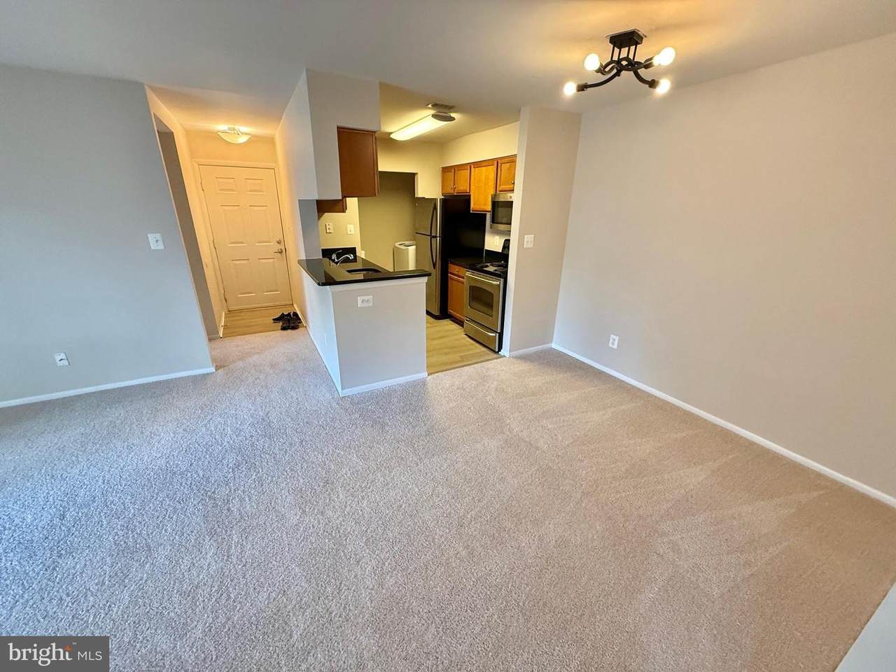 1711 Ascot Way - Photo 1