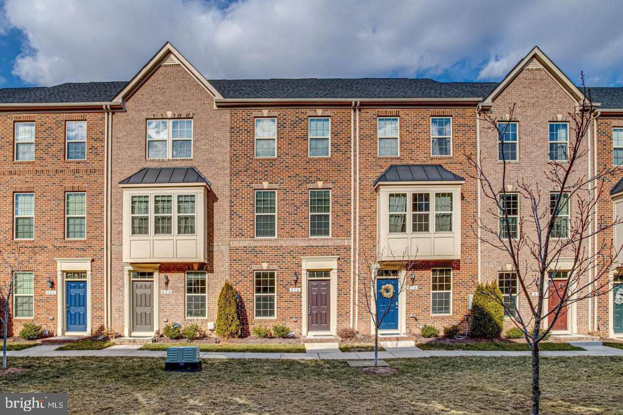 818 Macon Street - Photo 1