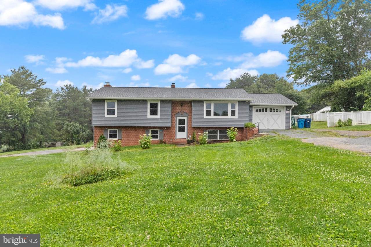 7390 Woodbine Road - Photo 1