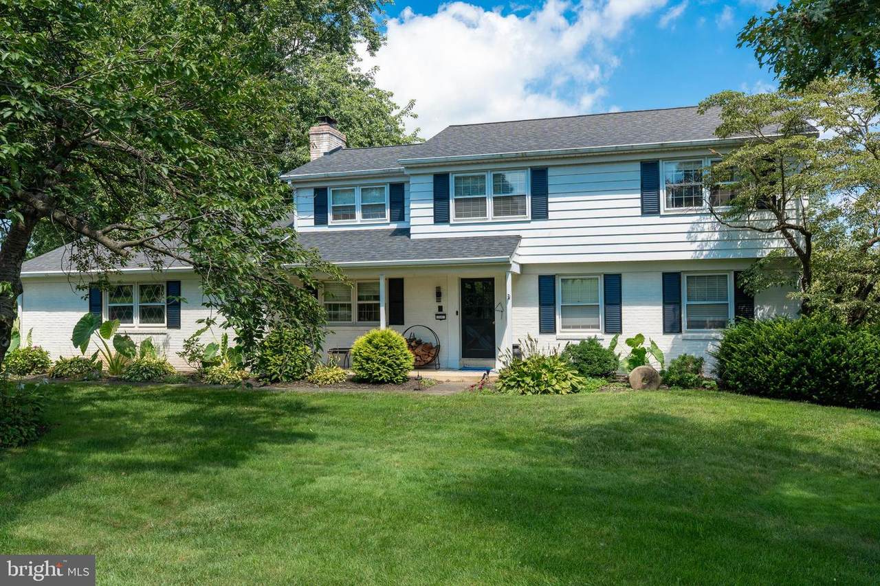 2129 Stonecrest Drive - Photo 1