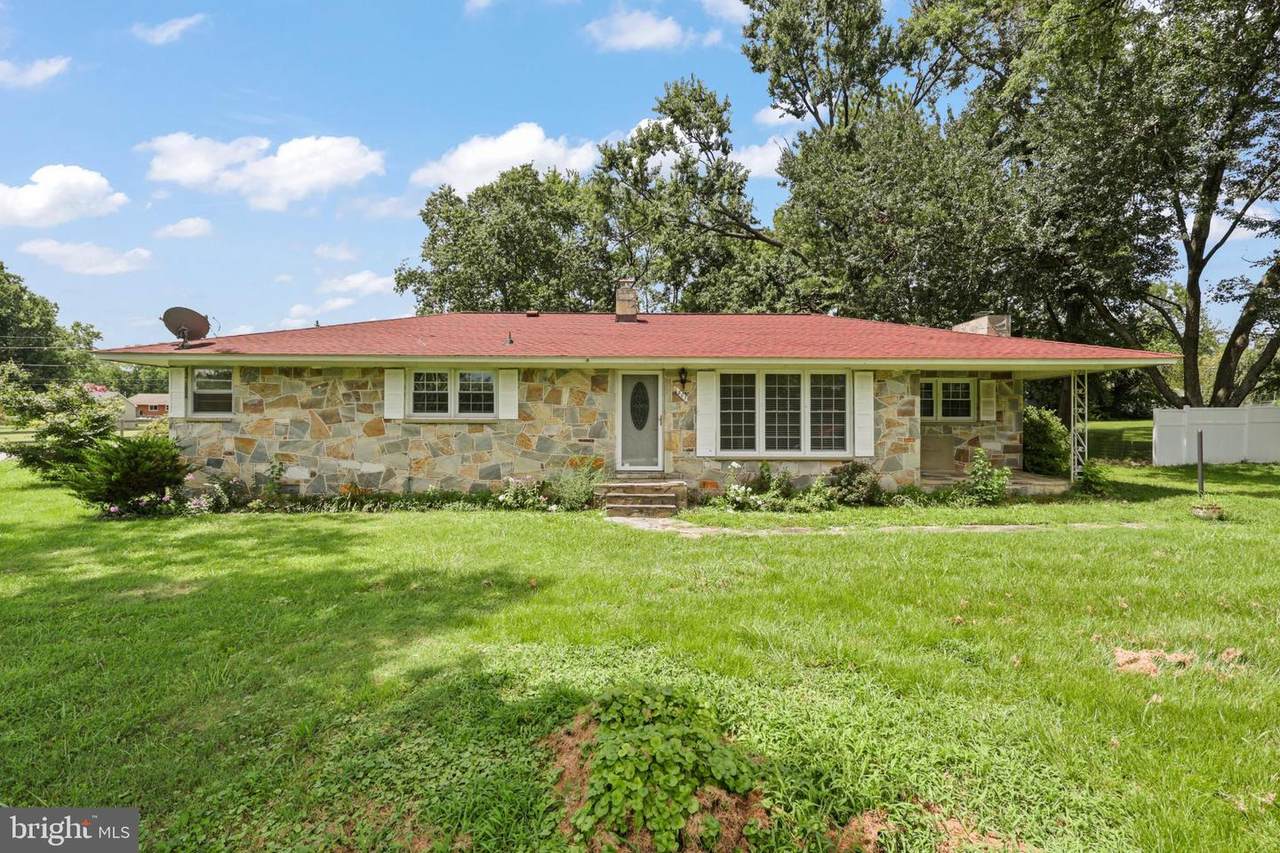 801 Culpeper Street - Photo 1