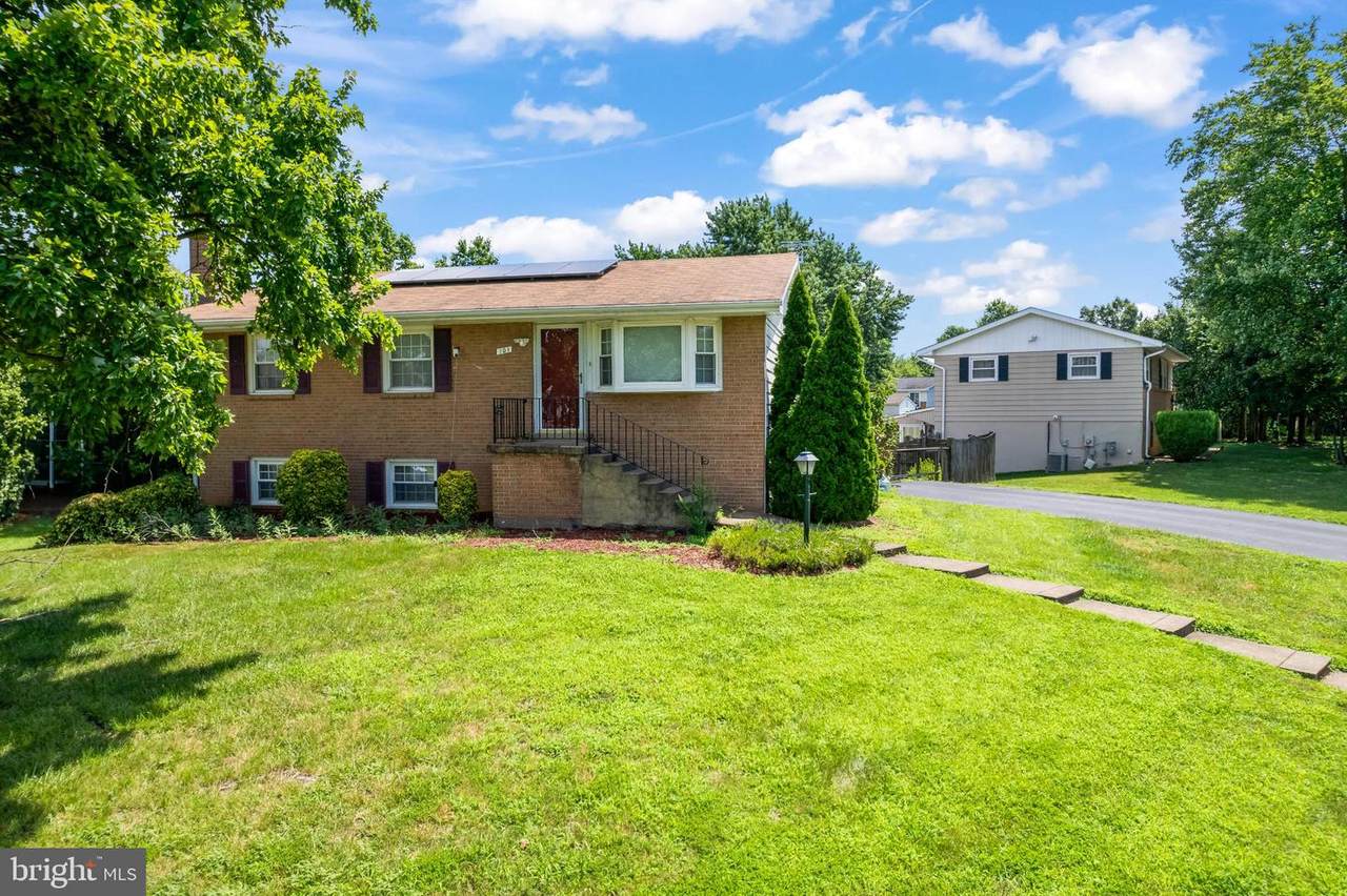 101 Williamsburg Road - Photo 1