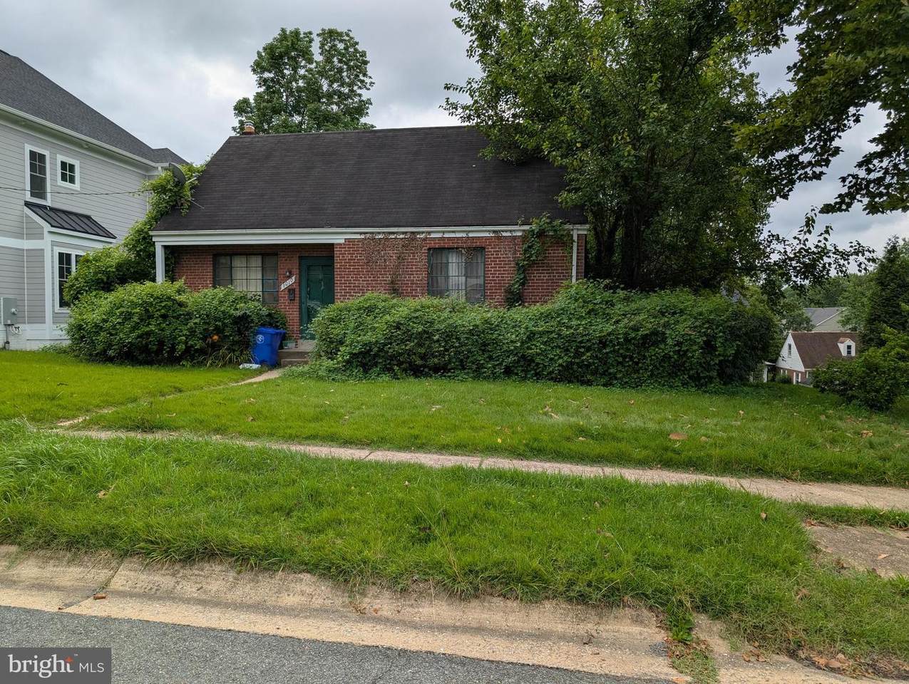 6010 Johnson Avenue - Photo 1