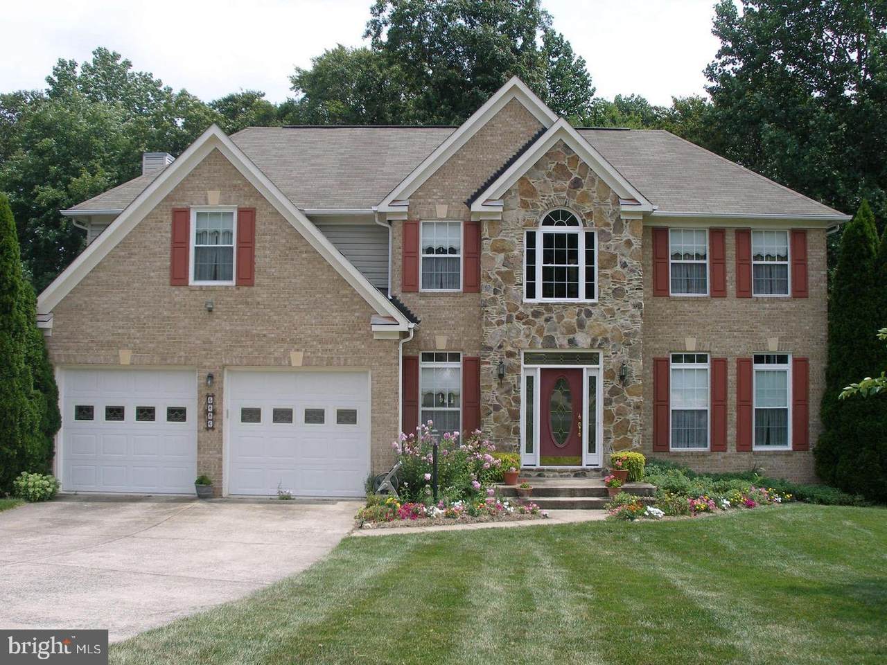 5886 Rhode Island Drive - Photo 1