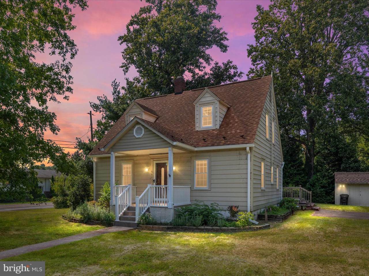 301 Wood Avenue - Photo 1