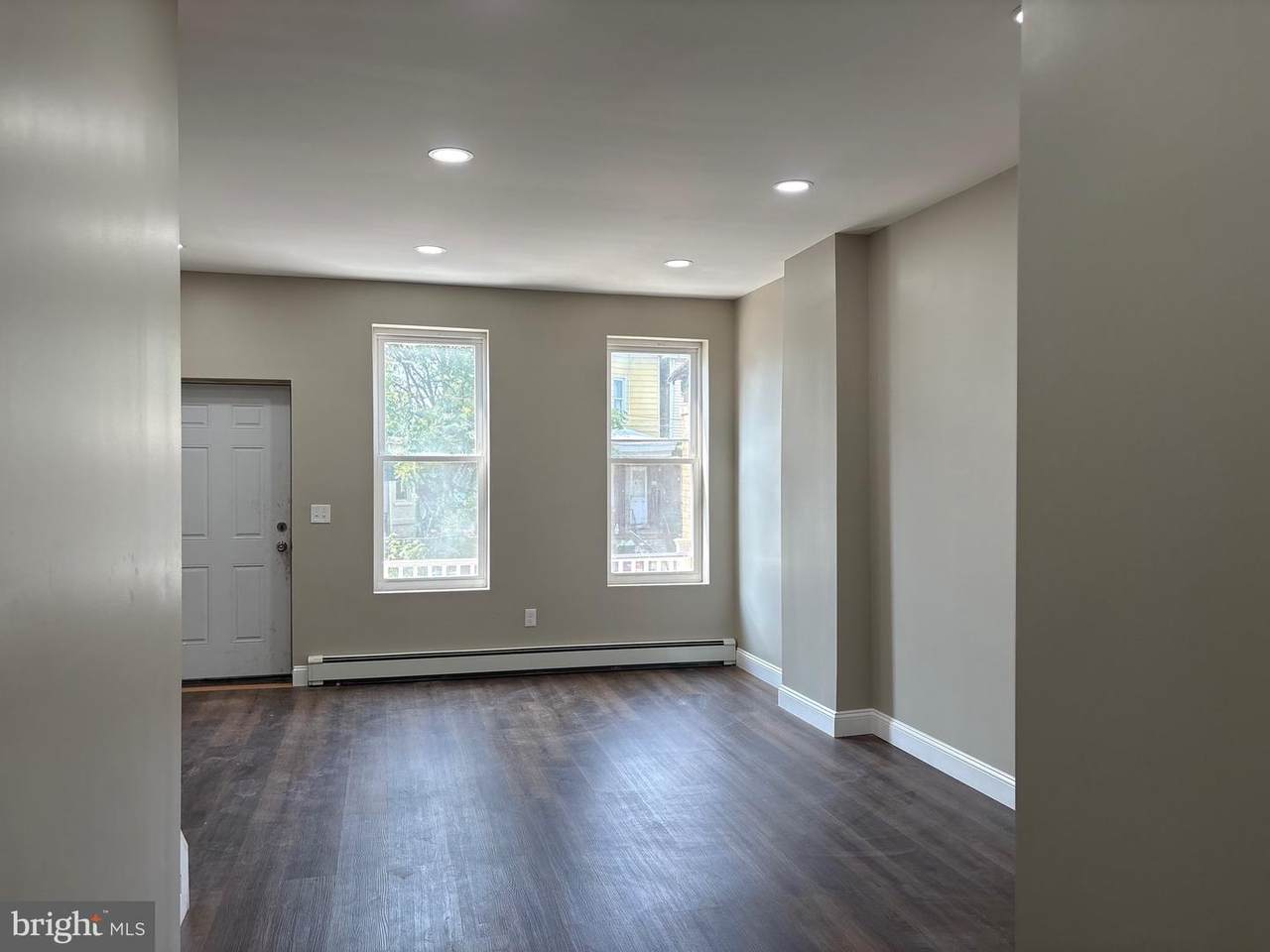 109 Walnut Avenue - Photo 1