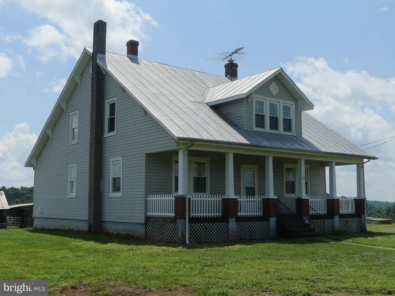 792 Willis Road - Photo 1