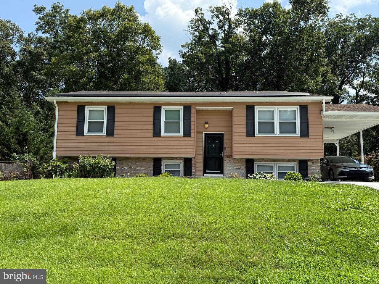 8605 Perth Lane - Photo 1