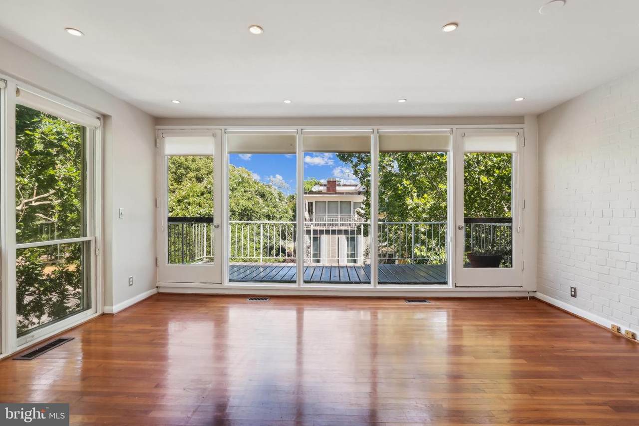 46-SW G Street - Photo 1