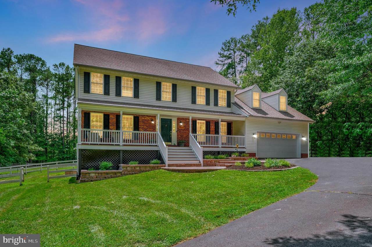 8 Wilderness Court - Photo 1