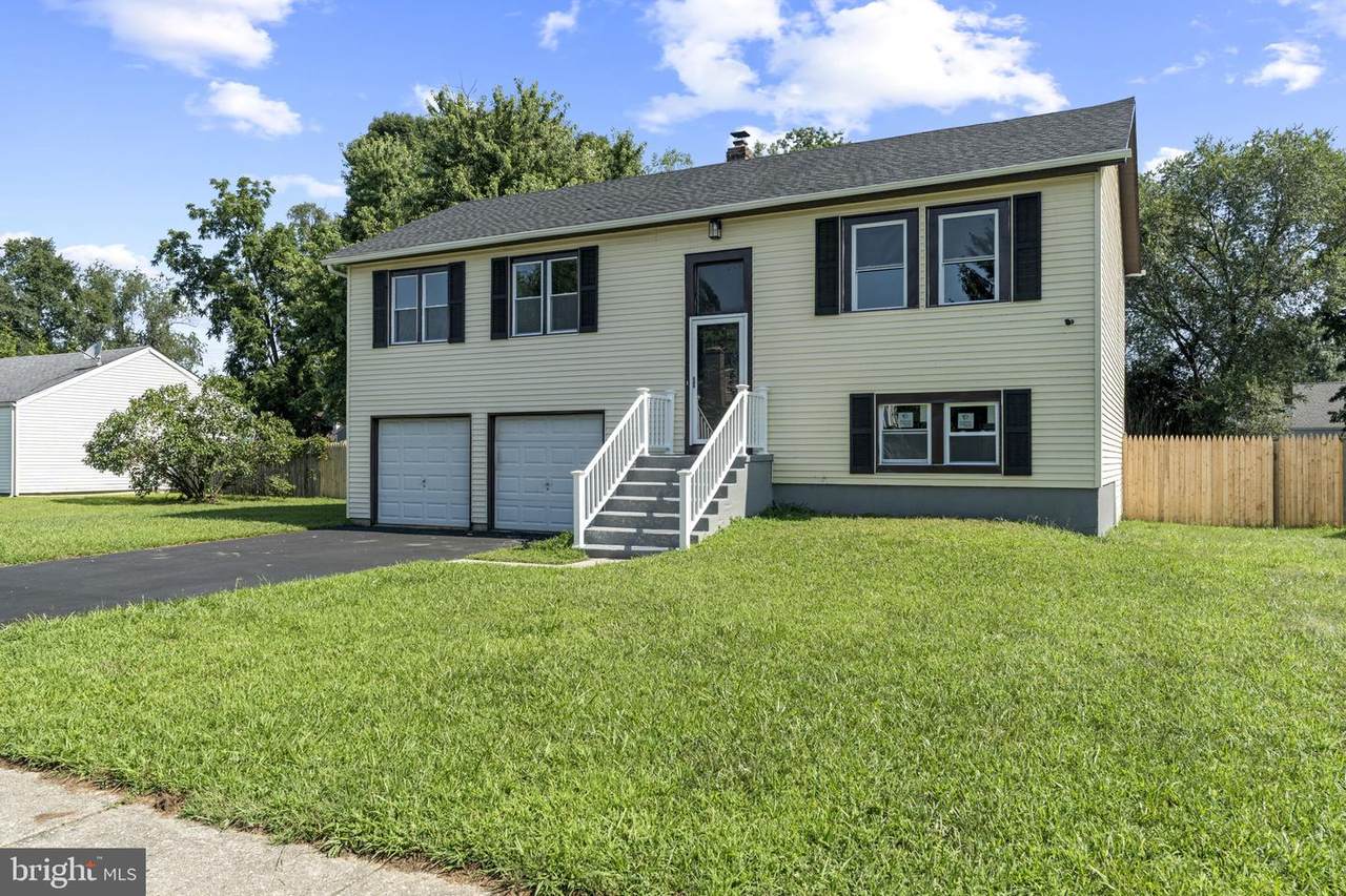 243 Wintergreen Lane - Photo 1