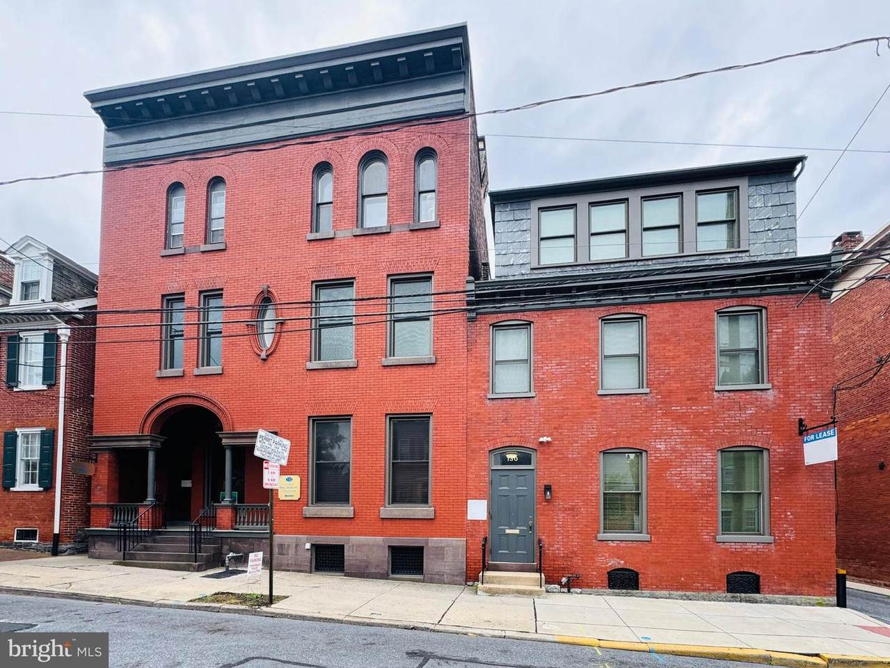 130 Chestnut Street - Photo 1