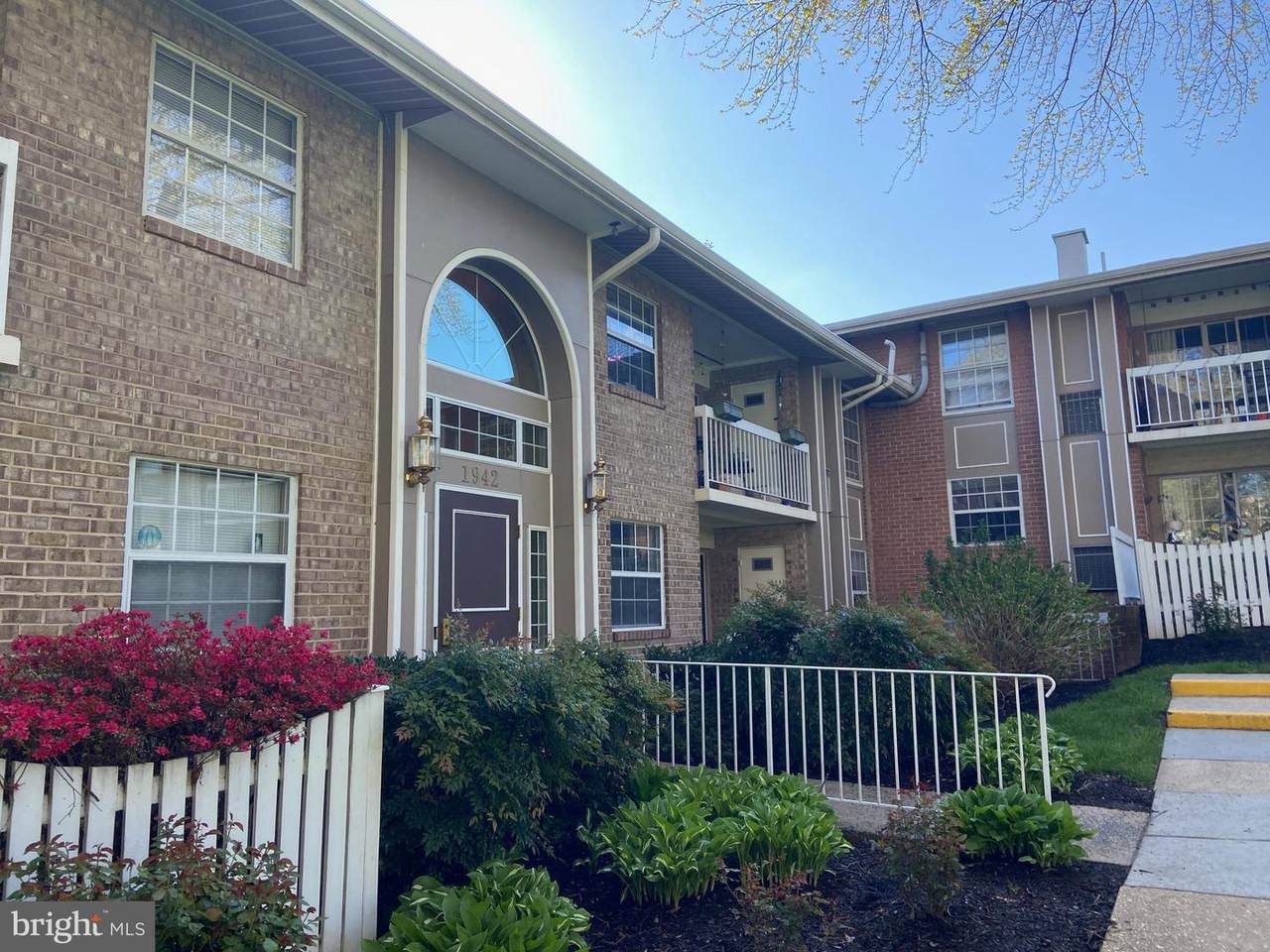1942 Kennedy Drive - Photo 1