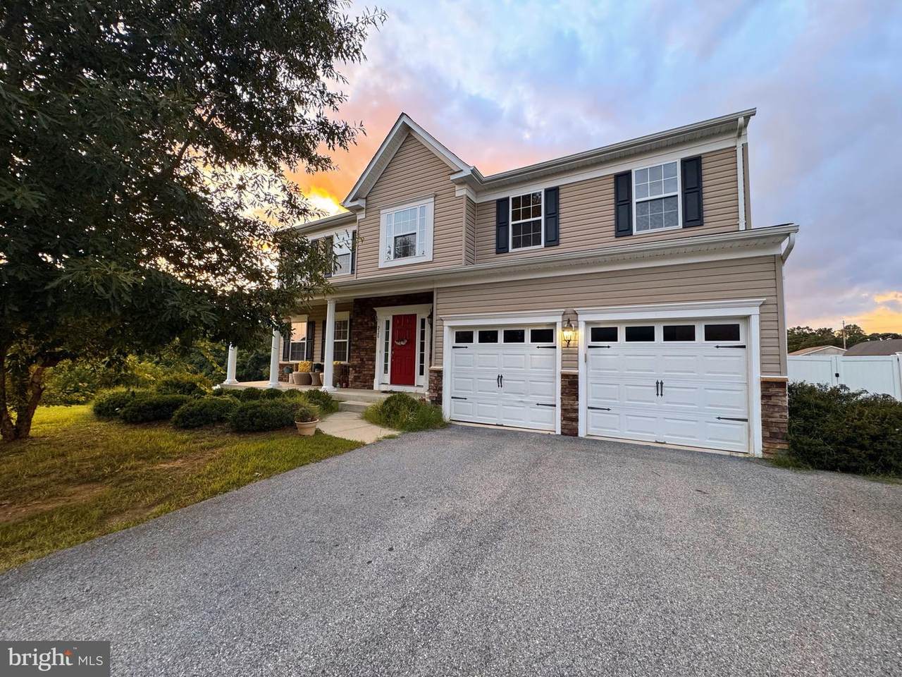 220 Fountain Lane - Photo 1