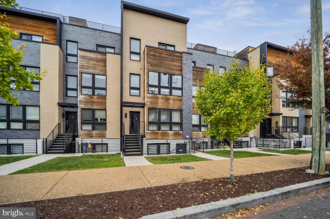 2724 12TH Street - Photo 1