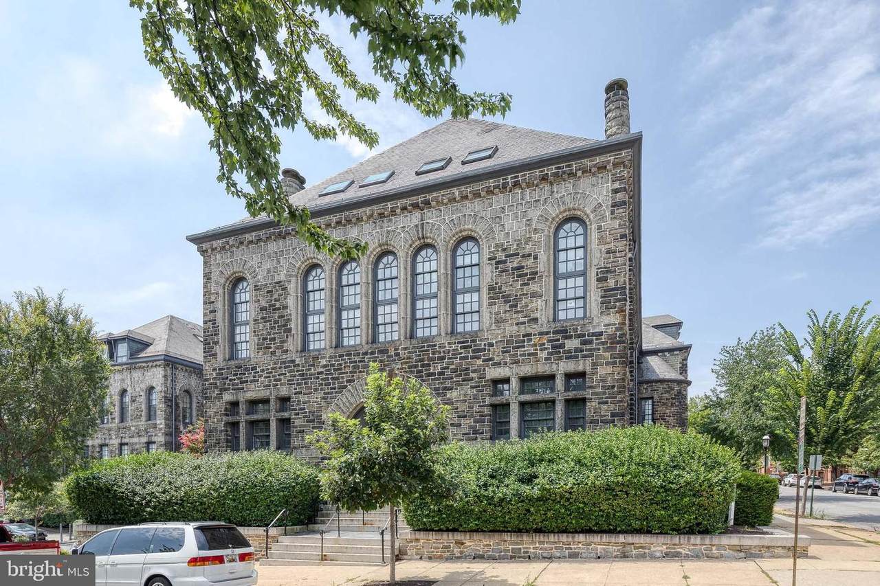 1714 Park Avenue - Photo 1