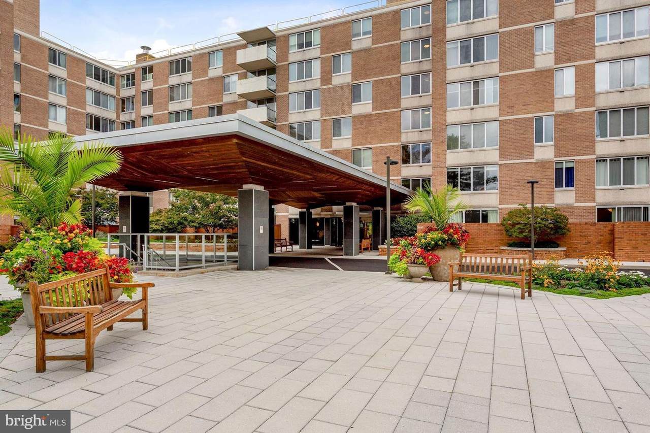 2939 Van Ness Street - Photo 1