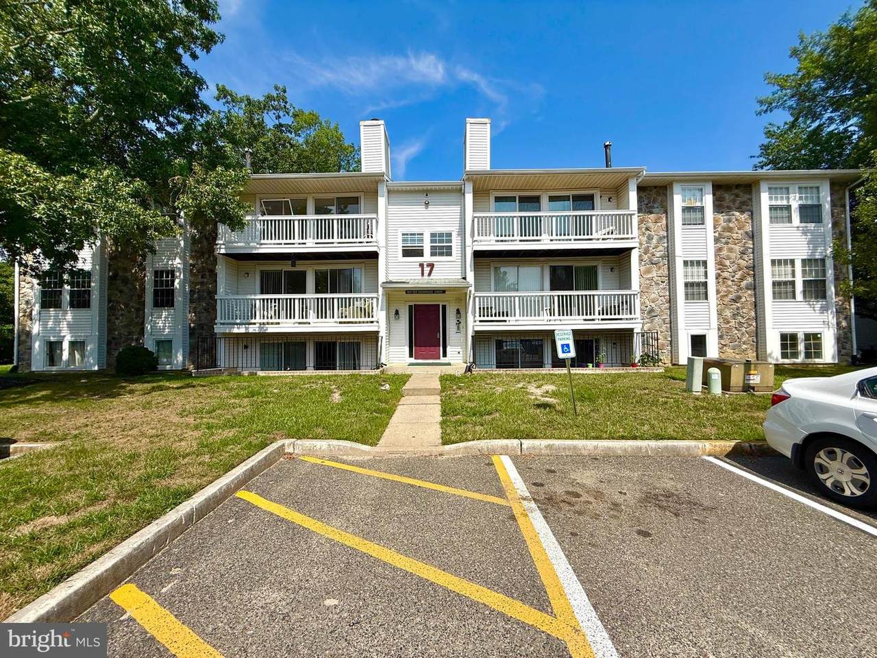 182 Kenwood Drive - Photo 1