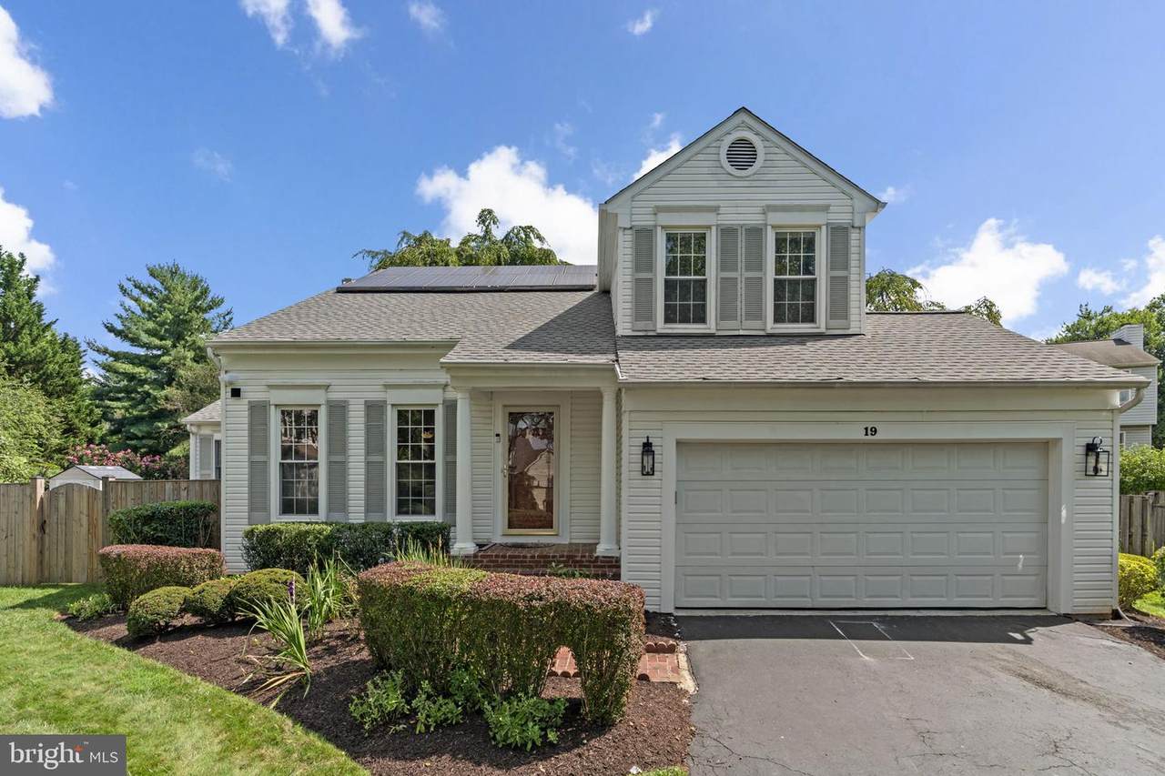19 Saddleview Court - Photo 1