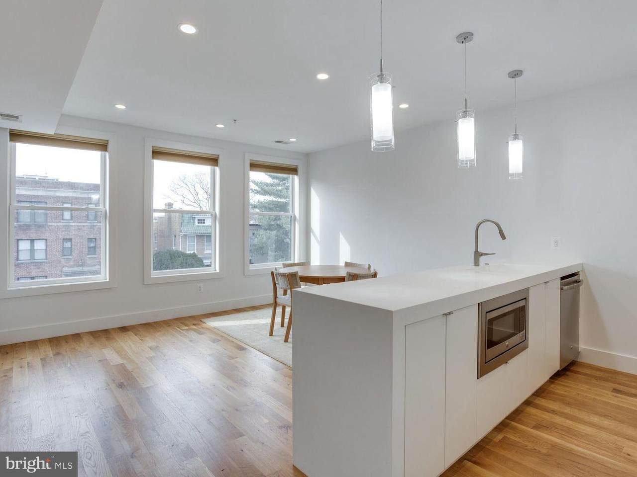 254 15TH Street - Photo 1