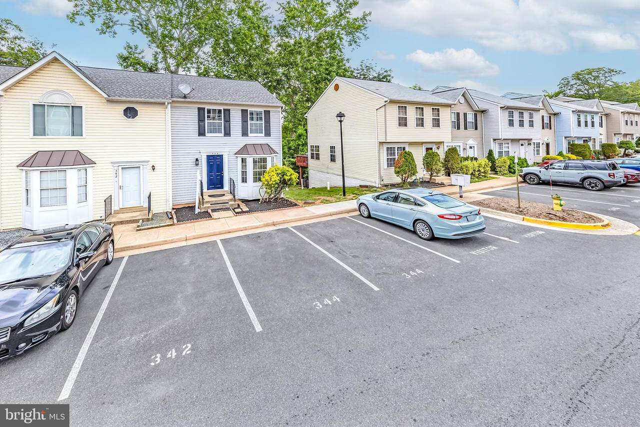 344 Moseby Court - Photo 1