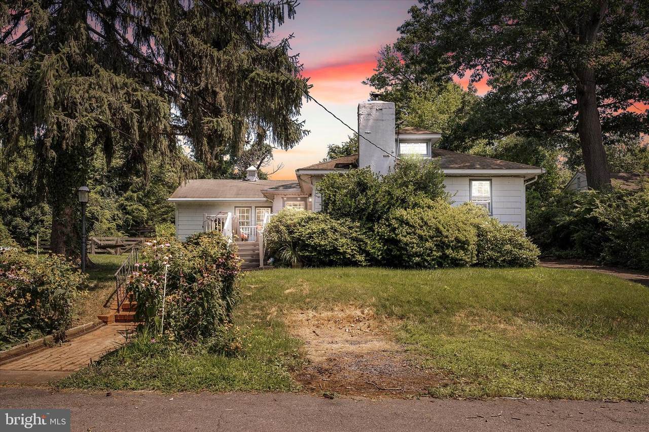 26 Morgan Avenue - Photo 1