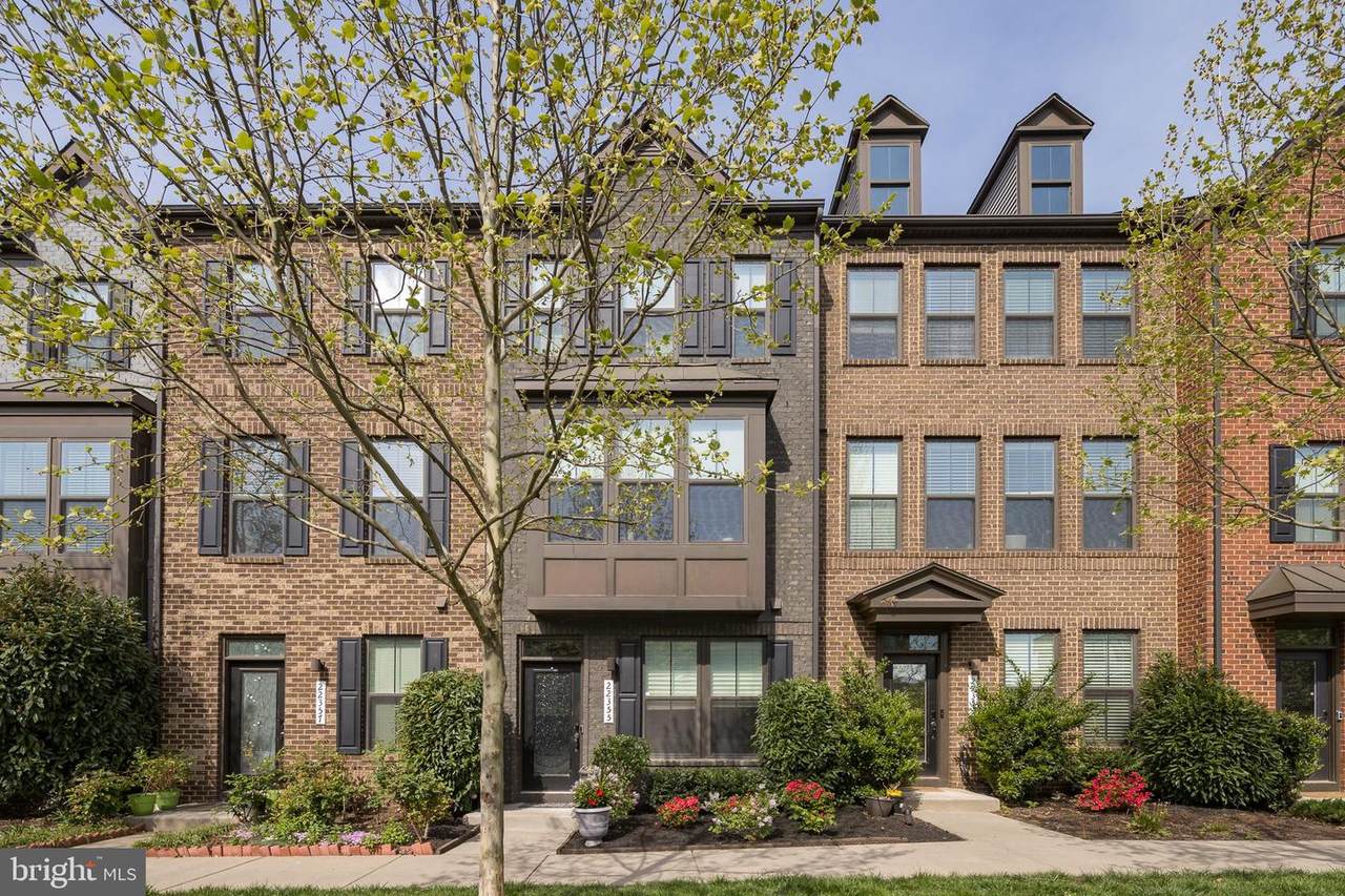 22355 Exe Square - Photo 1