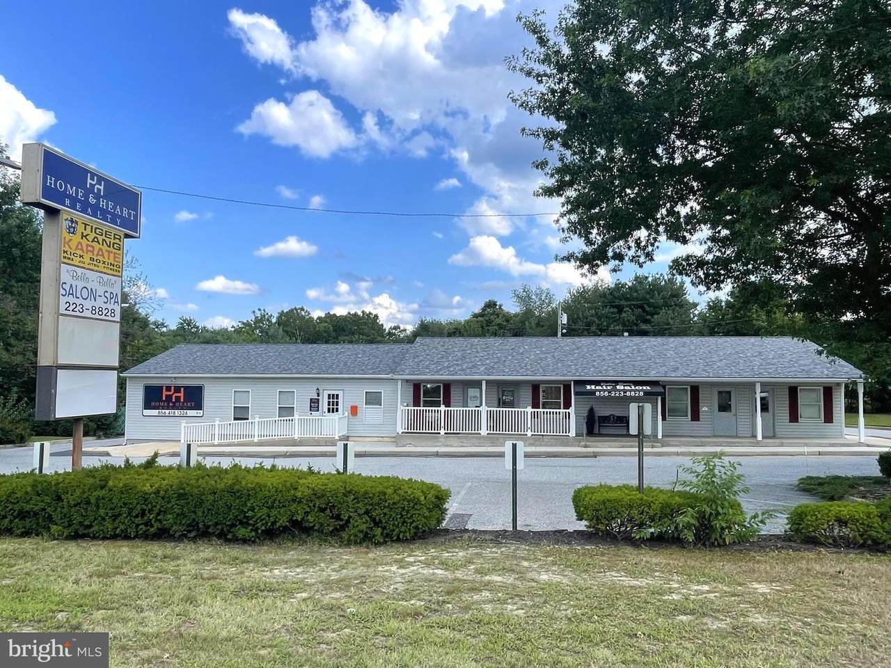 975 Bridgeton Pike - Photo 1
