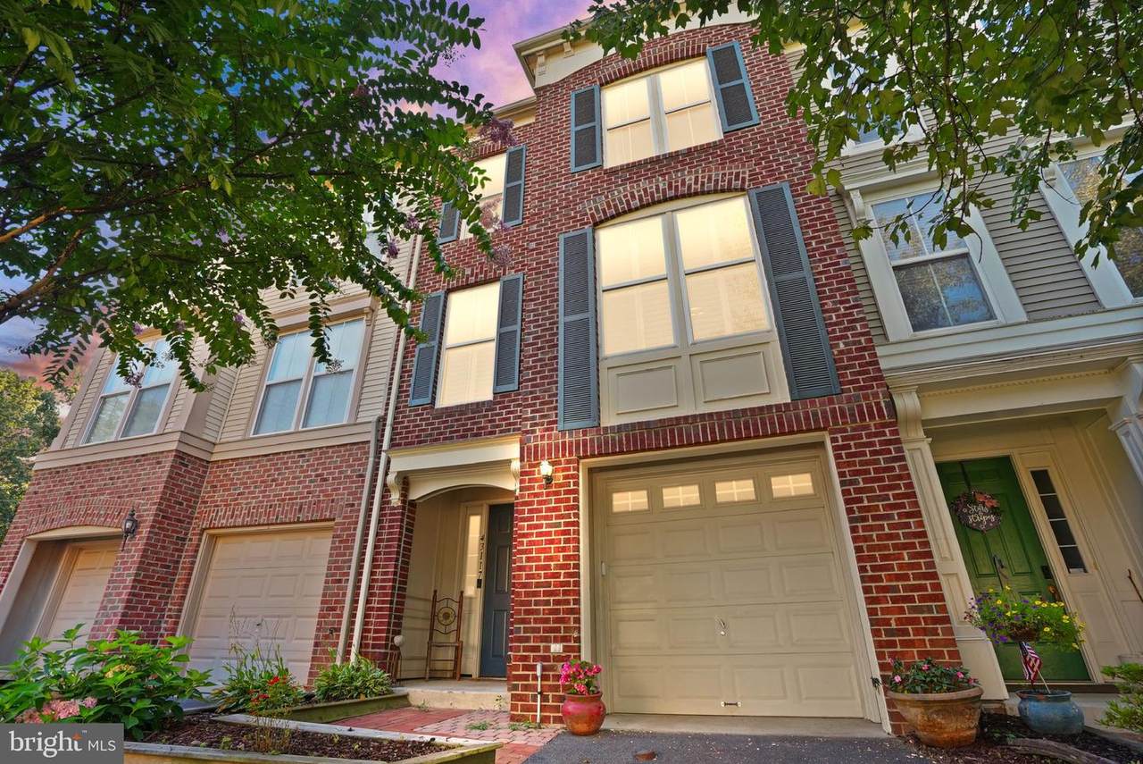 43117 Hunters Green Square - Photo 1