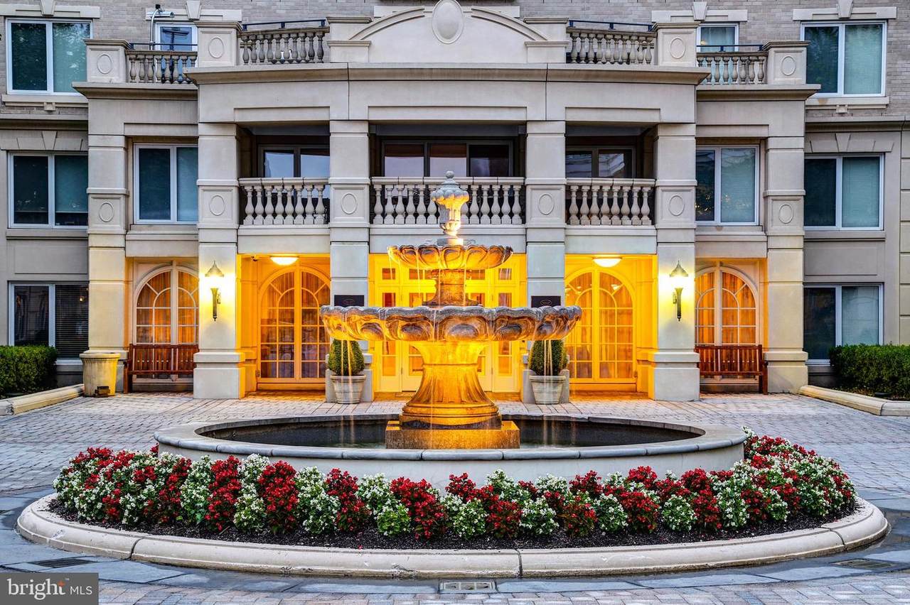 5 Park Place - Photo 1